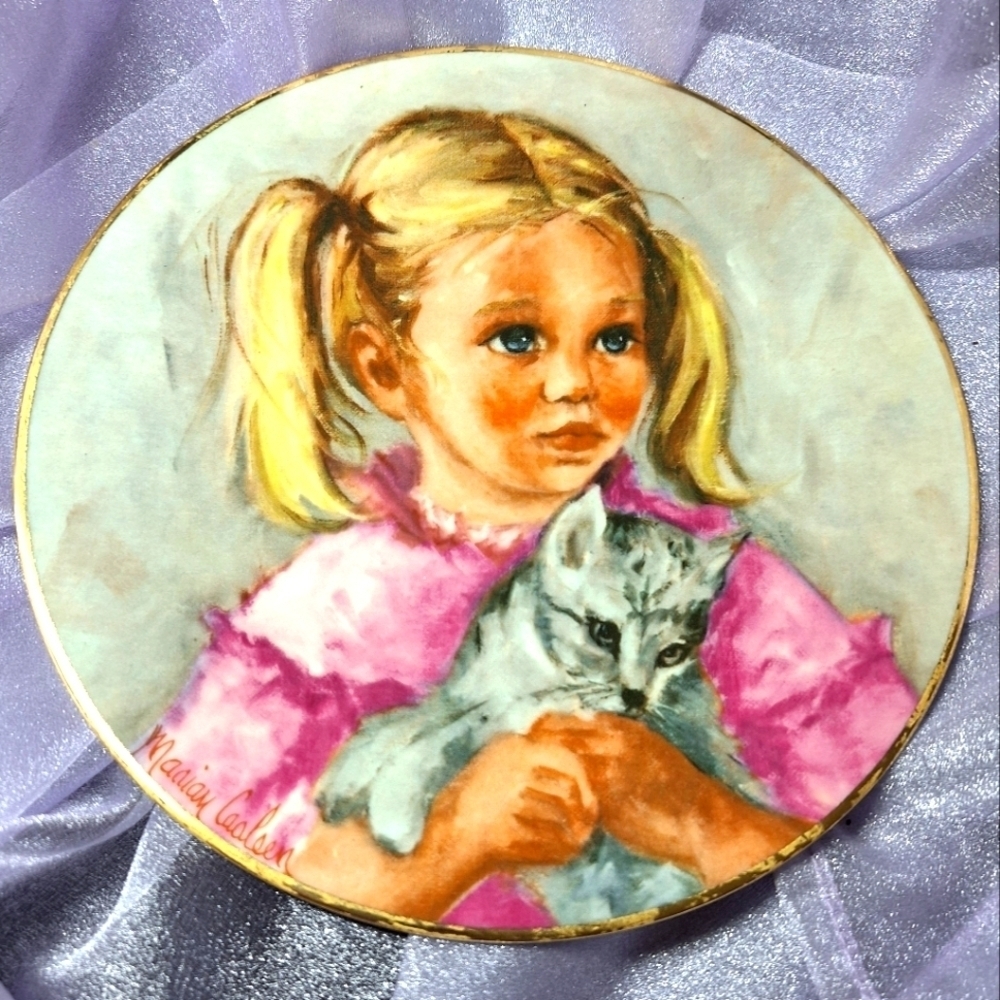 JENNIFER AND JENNY FUR 1978 Plate